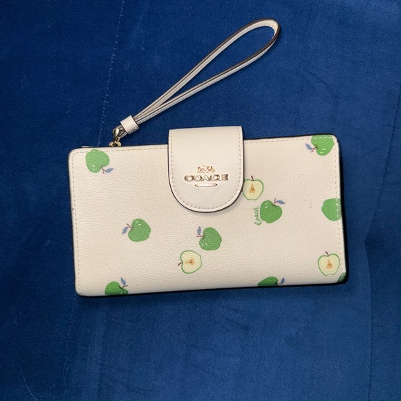 Coach Cream Wristlet/Tech Wallet with Green Apple Design - Picture 1 of 5
